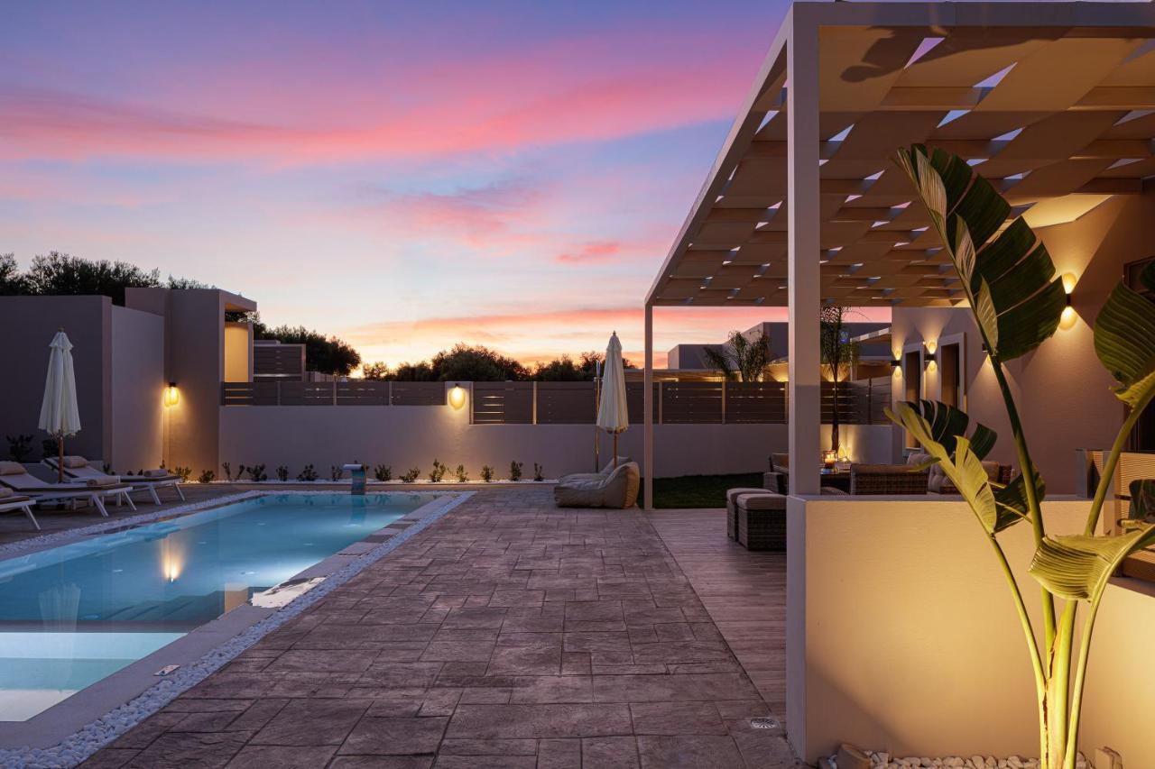 Koin Villa Sunrise, With Heated Pool & Whirlpool Perama  Exteriér fotografie